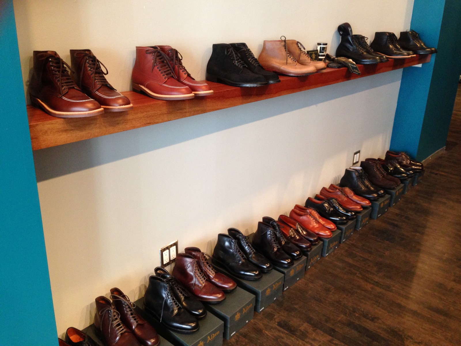 Brick and Mortar Shoes Seattle | vcleat