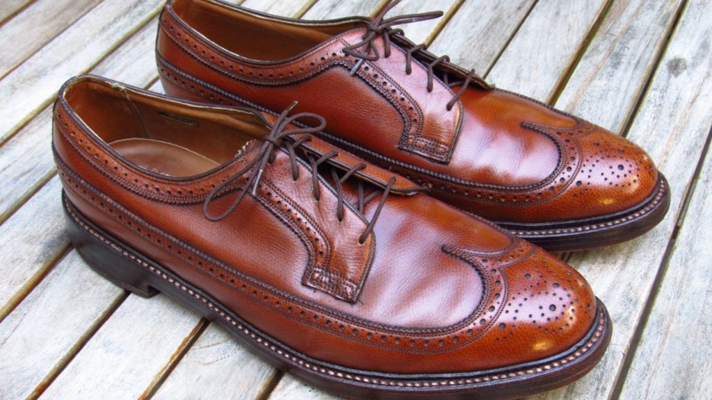 Buying Vintage Shoes | vcleat