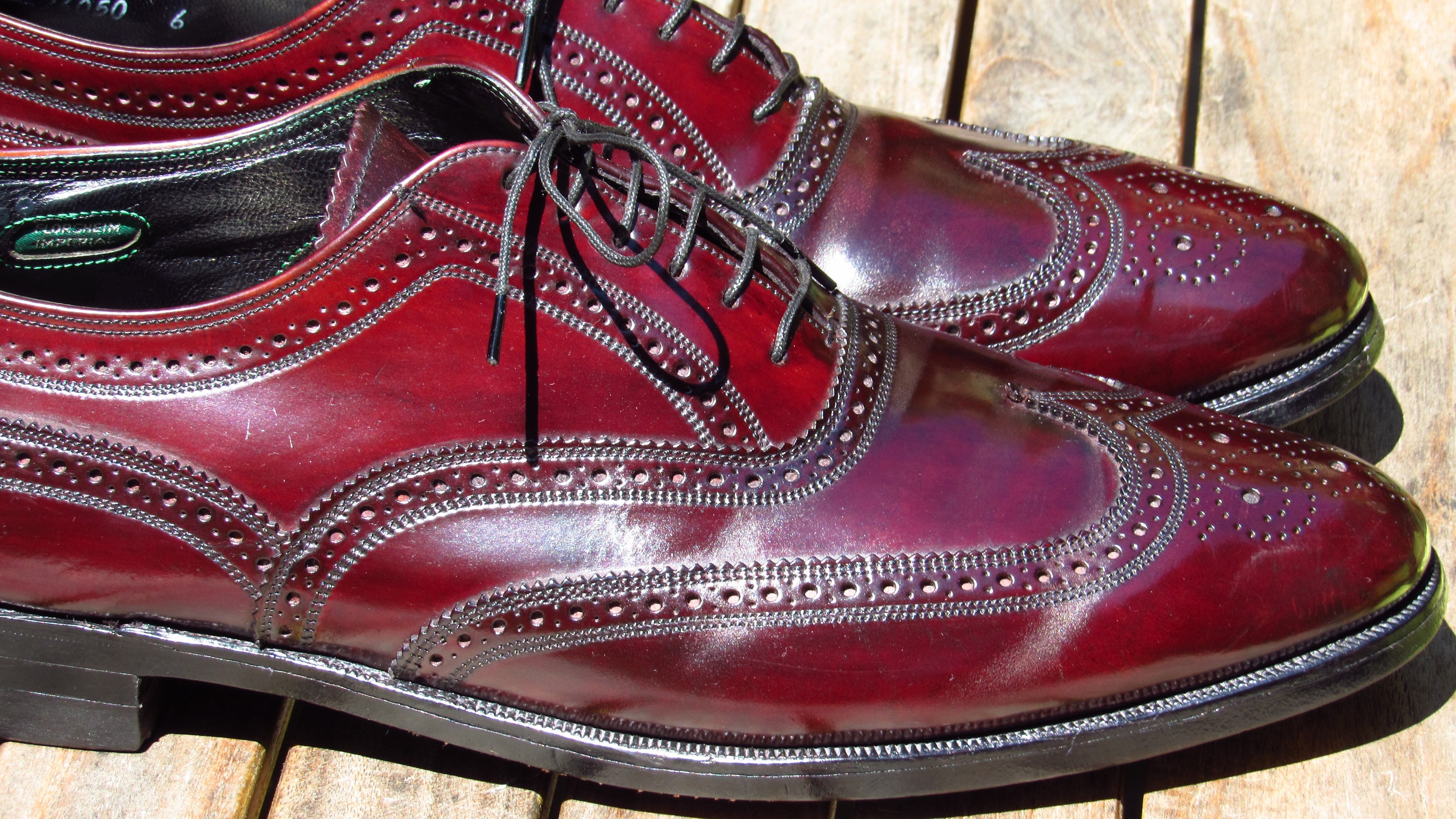 70s Florsheim Imperial cordovan wing tip-