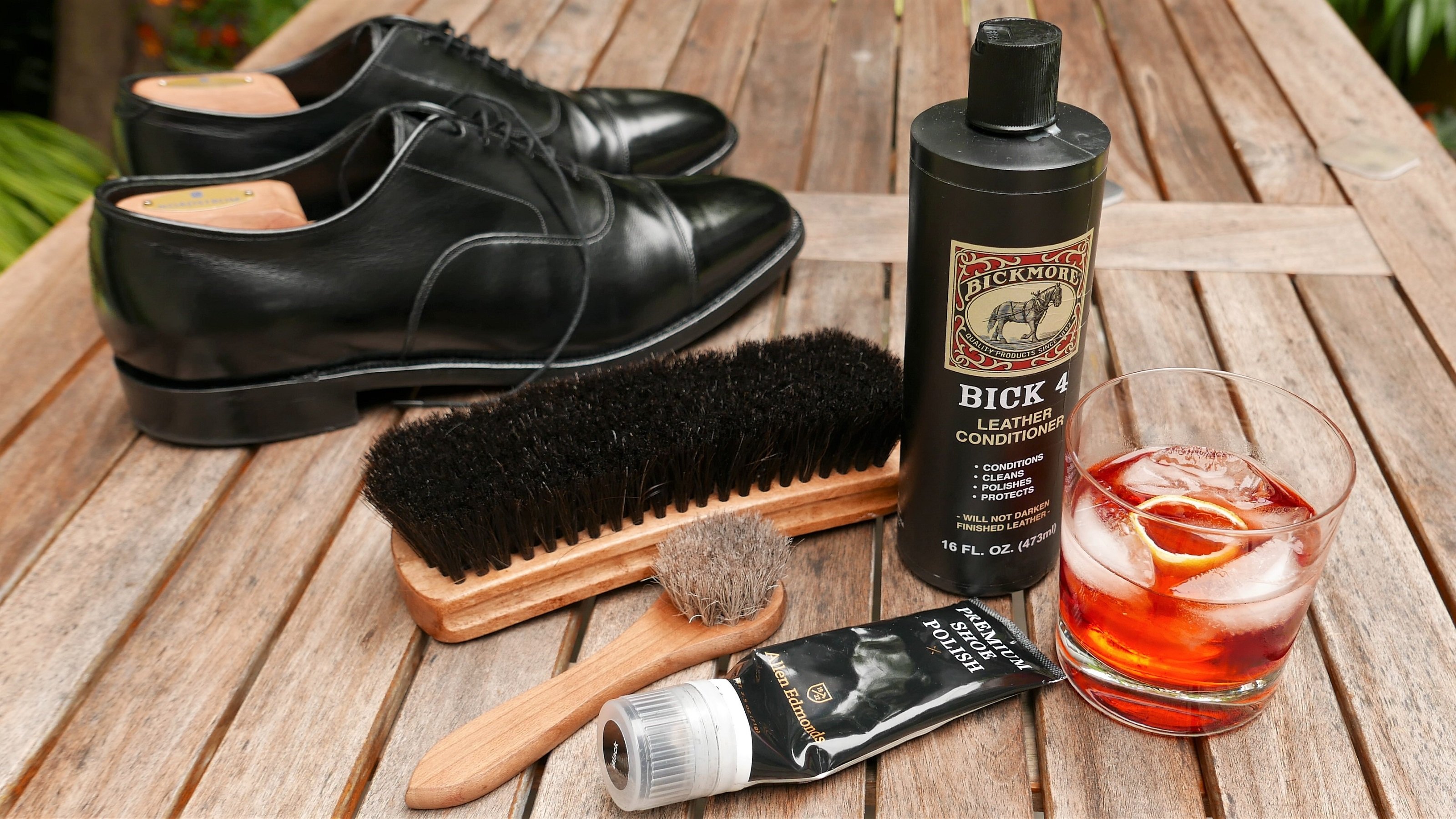 Johnston and murphy shoe polish deals